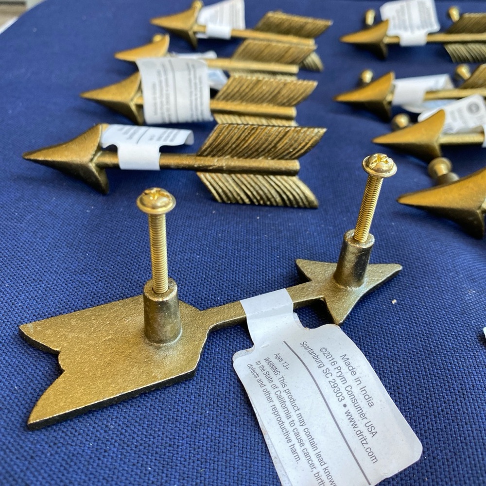 Arrow drawer pulls - Picture 7 of 8